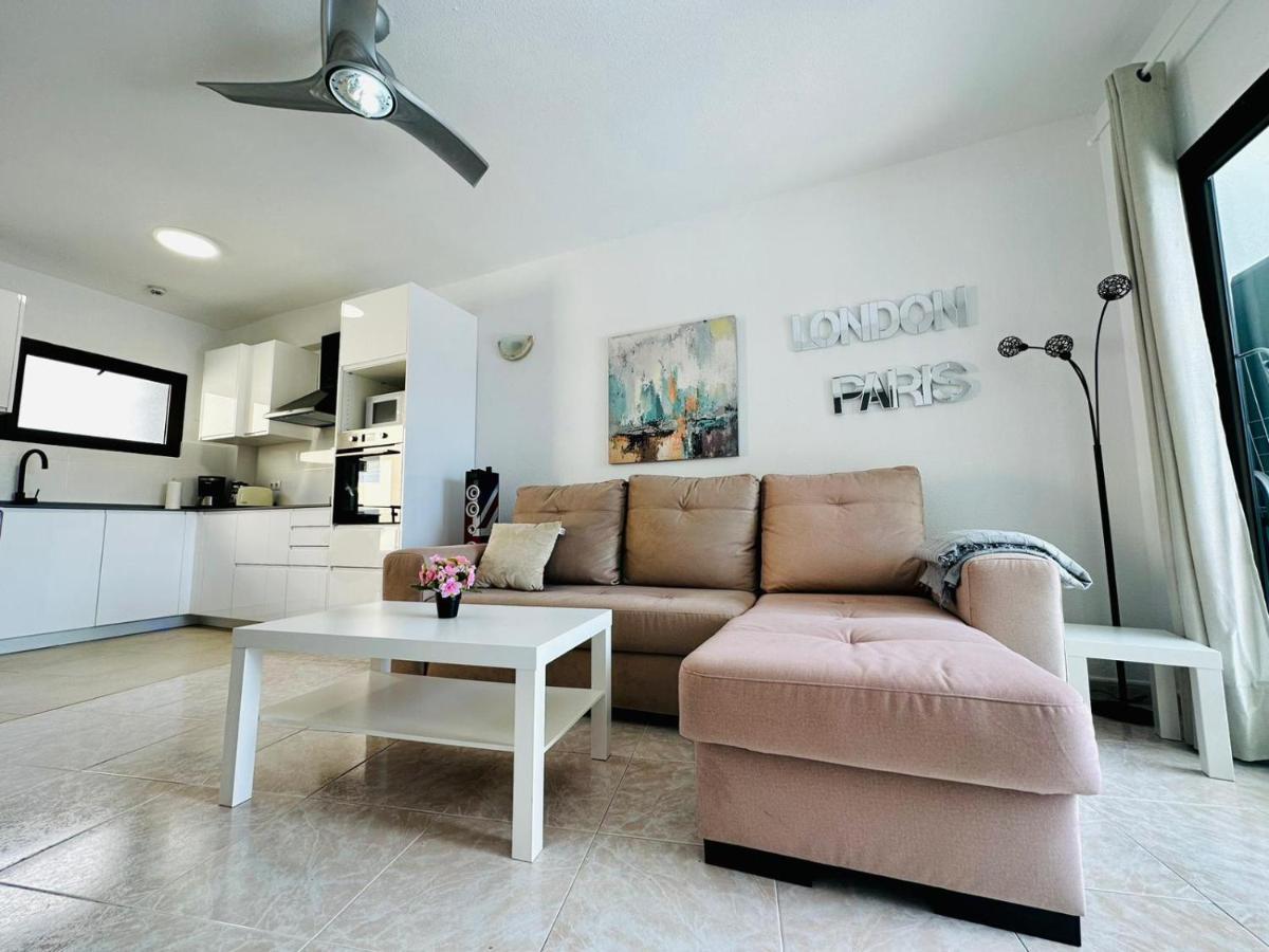 Ocean Front Cozy 2 Bedroom, 3 Beds Spacious- Netflix, Pool, Beach Lift & Fast Wifi プラヤ・デル・イングレス エクステリア 写真